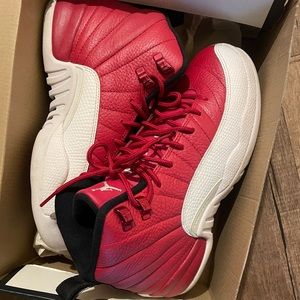 Youth Jordan 6.5 gently used